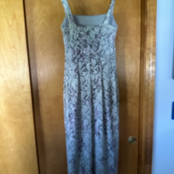 Formal Dress - Picture 4 of 6